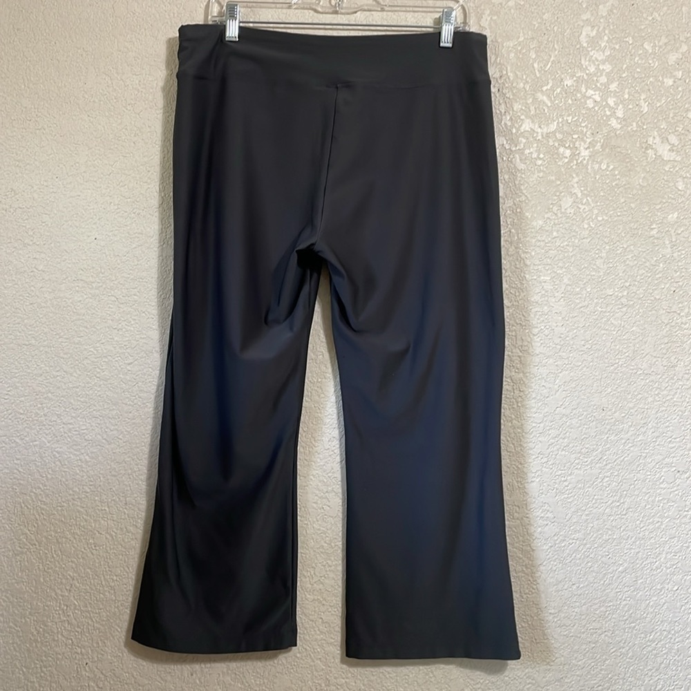 Nike Women's Black Athletic Pants - Picture 4 of 6